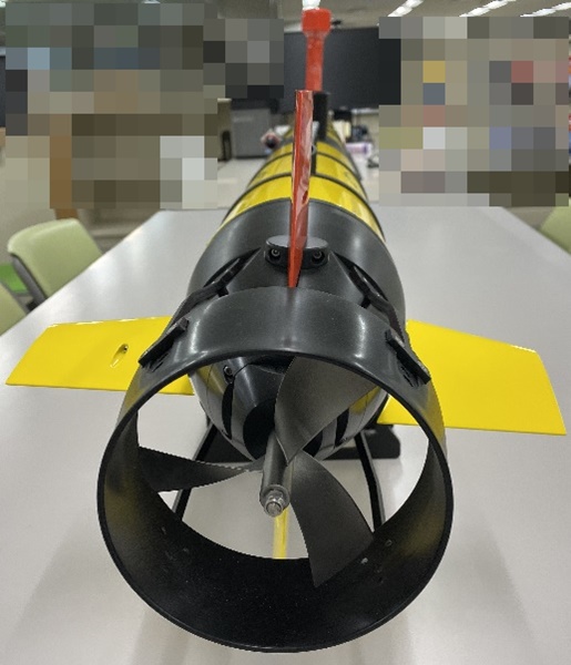 AUV(自律型海中ロボット)用ケースを製作しました。