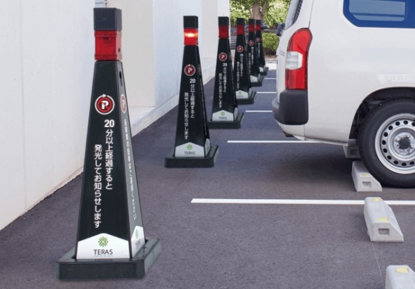 長時間駐車対策用ポール　テラスポール