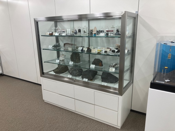 鉱物ケース（特注）を制作しました。｜特注ケース ディスプレイケース